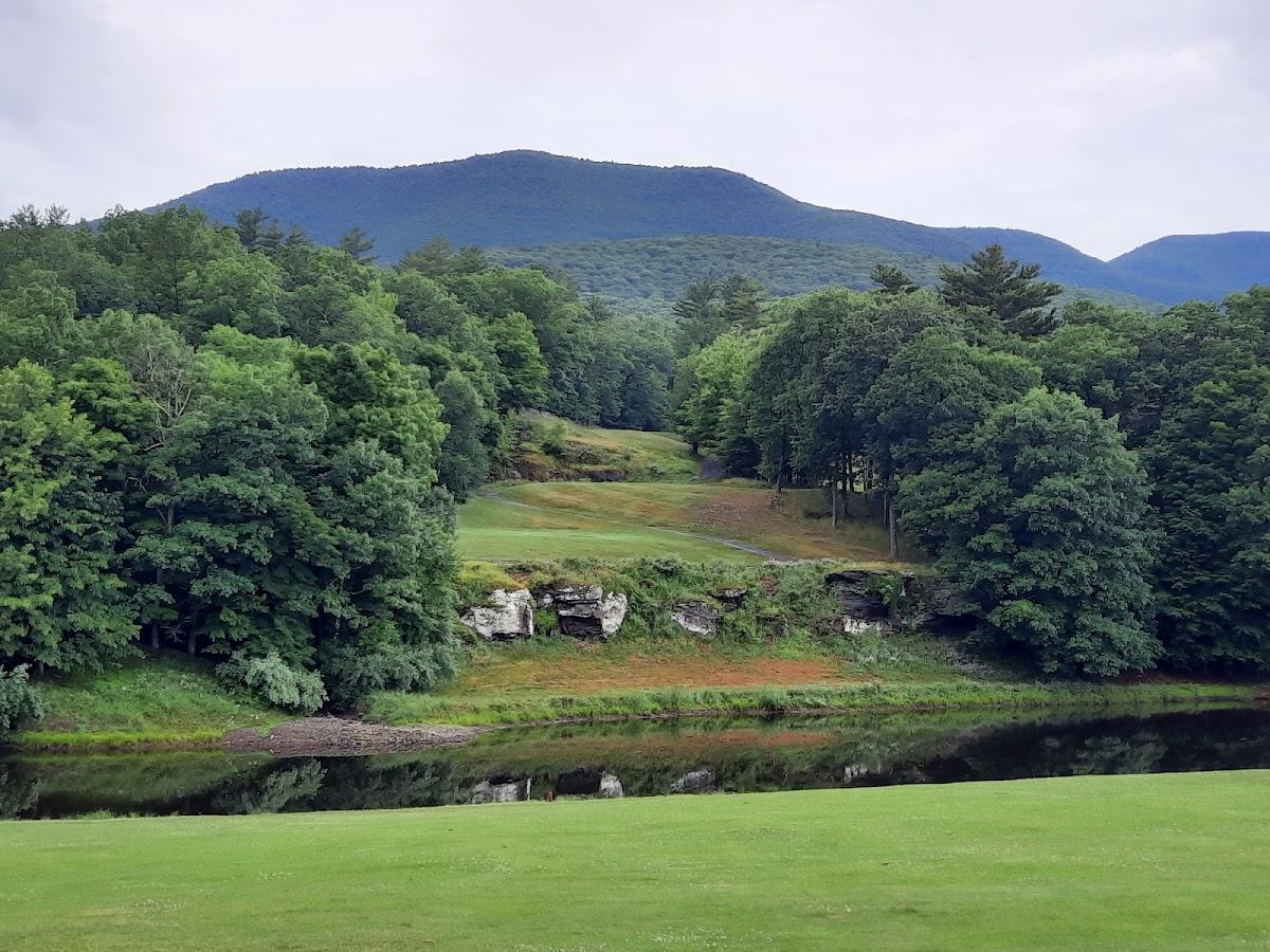 Blackhead Mountain Lodge & Country Club